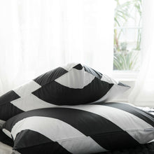 Load image into Gallery viewer, 100% Cotton Black White Diagonal Stripe Duvet Cover Set Queen Bedding Set