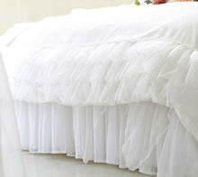 Load image into Gallery viewer, Luxury White Ruffle Lace Quilt Duvet Cover Bedding Set Full Queen King Bedding