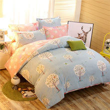 Load image into Gallery viewer, Cashmere Flower Bedding Set 3pc or 4pc
